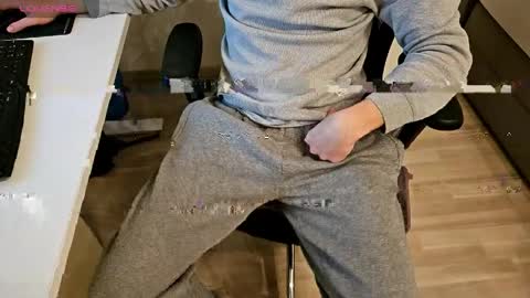 tree1989 online show from 22, 3, 2026