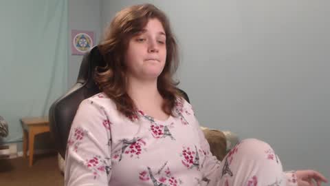 TreeJeanne online show from 6, 2, 2025