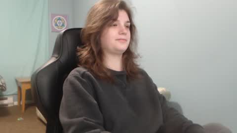 TreeJeanne online show from 7, 2, 2025