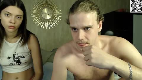 Snapshot of treezyny chatting on 8, 2, 2025 Sarah And Jon online show from 8, 2, 2025