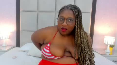 Snapshot of treisyvixen chatting on 5, 7, 2026 Treisy Vixen big ass online show from 5, 7, 2026