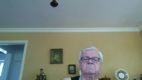 Snapshot of trekbeestje1 chatting on 12, 7, 2026 trekbeestje online show from 12, 7, 2026