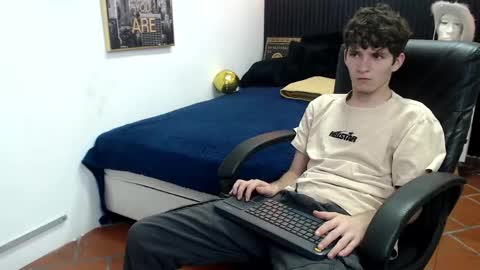 Snapshot of trevor_mob chatting on 2, 6, 2026 trevor_mob online show from 2, 6, 2026