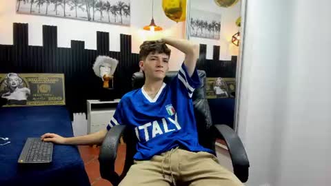 Snapshot of trevor_mob chatting on 17, 6, 2026 trevor_mob online show from 17, 6, 2026
