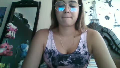 triana_bell online show from 11, 10, 2025