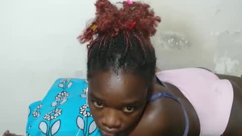 Snapshot of triceeyy chatting on 18, 11, 2025 Tracy online show from 18, 11, 2025