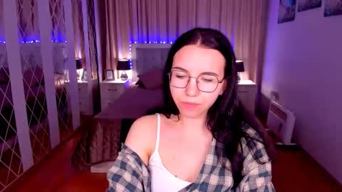 TriciaDaisy online show from 16, 5, 2026