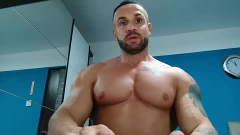 Snapshot of tridentmuscles chatting on 13, 12, 2024 tridentmuscles online show from 13, 12, 2024
