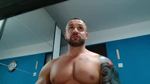 Snapshot of tridentmuscles chatting on 28, 1, 2025 tridentmuscles online show from 28, 1, 2025