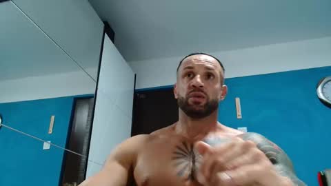 Snapshot of tridentmuscles chatting on 12, 10, 2025 tridentmuscles online show from 12, 10, 2025