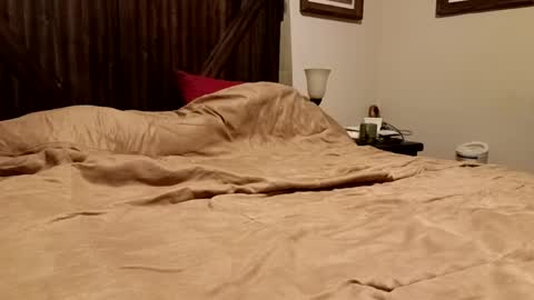 Snapshot of trillnonymau5 chatting on 15, 12, 2024 trillnonymau5 online show from 15, 12, 2024