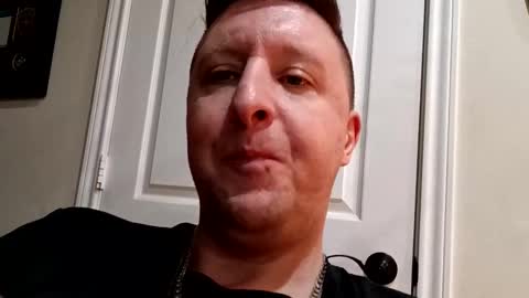 Snapshot of trillnonymau5 chatting on 22, 12, 2024 trillnonymau5 online show from 22, 12, 2024