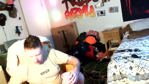 Snapshot of trillnonymau5 chatting on 26, 12, 2024 trillnonymau5 online show from 26, 12, 2024