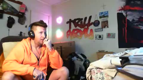 Snapshot of trillnonymau5 chatting on 13, 1, 2025 trillnonymau5 online show from 13, 1, 2025