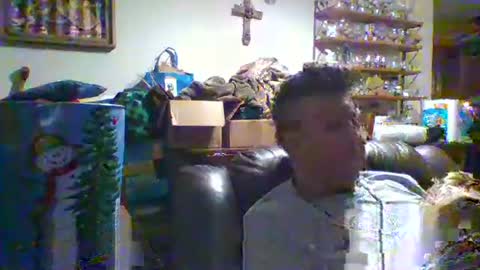 Snapshot of trillnonymau5 chatting on 17, 1, 2025 trillnonymau5 online show from 17, 1, 2025