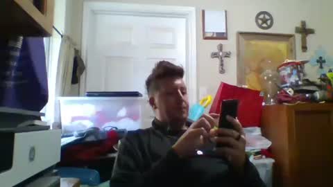 Snapshot of trillnonymau5 chatting on 19, 1, 2025 trillnonymau5 online show from 19, 1, 2025