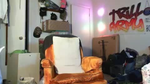 Snapshot of trillnonymau5 chatting on 31, 1, 2025 trillnonymau5 online show from 31, 1, 2025