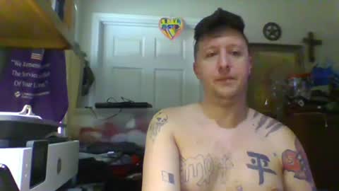 Snapshot of trillnonymau5 chatting on 13, 2, 2025 trillnonymau5 online show from 13, 2, 2025