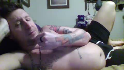 Snapshot of trillnonymau5 chatting on 20, 2, 2025 trillnonymau5 online show from 20, 2, 2025