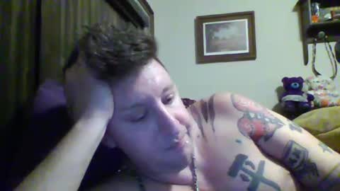 Snapshot of trillnonymau5 chatting on 21, 2, 2025 trillnonymau5 online show from 21, 2, 2025