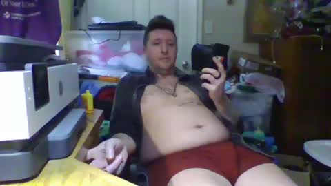 Snapshot of trillnonymau5 chatting on 24, 2, 2025 trillnonymau5 online show from 24, 2, 2025