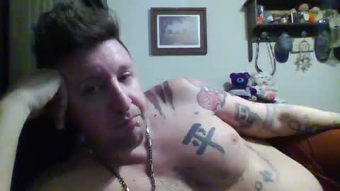 Snapshot of trillnonymau5 chatting on 24, 2, 2025 trillnonymau5 online show from 24, 2, 2025