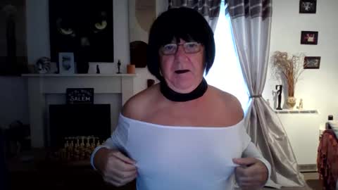 trinity1011 online show from 1, 10, 2025