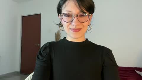 Snapshot of trinitysecrets chatting on 15, 9, 2025 trinitysecrets online show from 15, 9, 2025