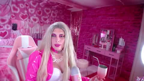 trista_doll online show from 11, 12, 2024