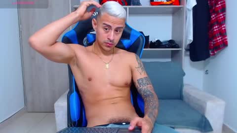 Snapshot of tristan_bm chatting on 7, 10, 2025 tristan bm online show from 7, 10, 2025