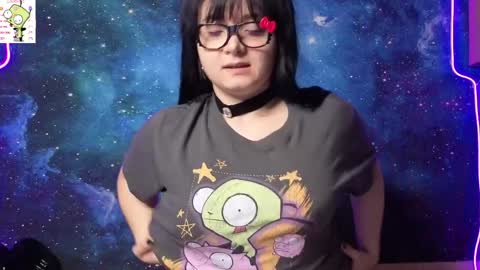 trixiedoescamcam online show from 21, 4, 2026