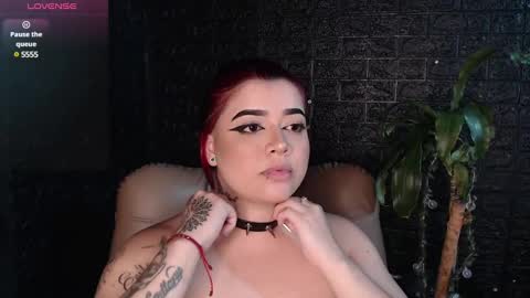 Snapshot of trixxiee_ chatting on 4, 12, 2024 trixxiee_ online show from 4, 12, 2024