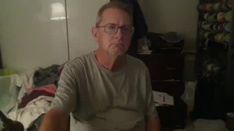 Snapshot of troffer1020 chatting on 4, 12, 2025 Troffer online show from 4, 12, 2025