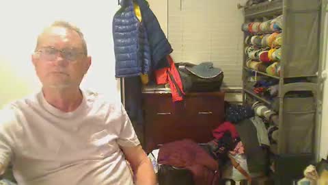 Snapshot of troffer1020 chatting on 13, 2, 2026 Troffer online show from 13, 2, 2026