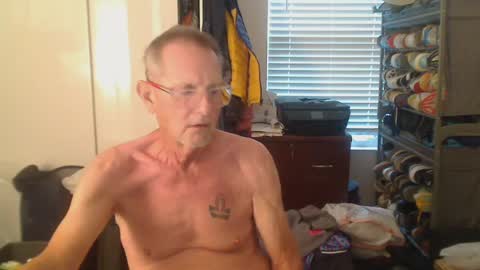 Snapshot of troffer1020 chatting on 13, 7, 2026 Troffer online show from 13, 7, 2026