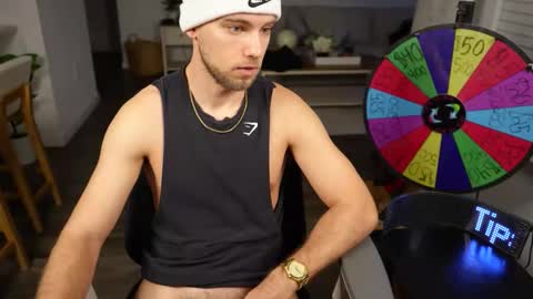 Snapshot of troy_greenxo chatting on 17, 1, 2026 Troy Green online show from 17, 1, 2026