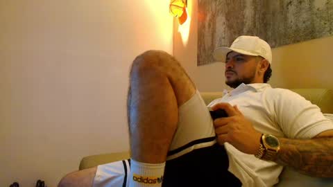 Troy online show from 10, 4, 2026