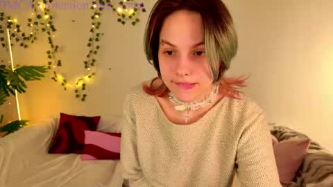 Snapshot of true_voice chatting on 5, 5, 2026 Emma online show from 5, 5, 2026