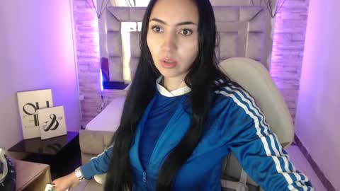   online show from 20, 2, 2025