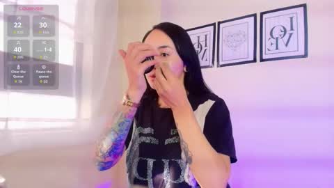   online show from 22, 10, 2025