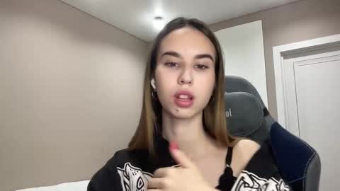 tryme_muse online show from 23, 11, 2025