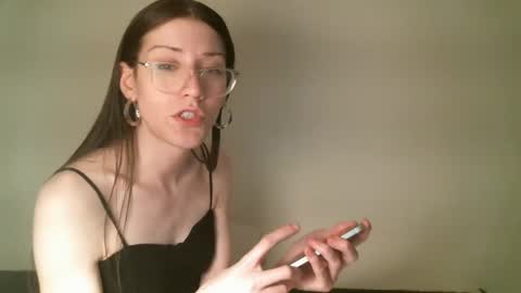 Snapshot of ts_librarian chatting on 8, 3, 2025 Elisabeth online show from 8, 3, 2025