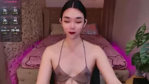 Snapshot of ts_yoshi_ chatting on 5, 10, 2025 ts_yoshi_ online show from 5, 10, 2025