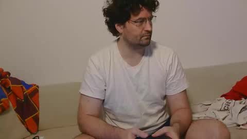 Snapshot of tsartan111 chatting on 25, 11, 2025 tsartan111 online show from 25, 11, 2025