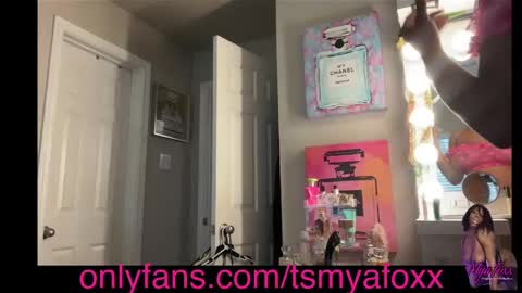 Snapshot of tsfoxx chatting on 31, 12, 2024 tsfoxx online show from 31, 12, 2024