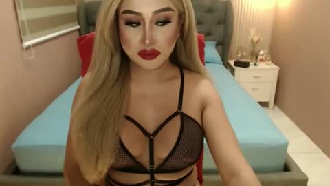 Snapshot of tshugescock chatting on 7, 2, 2025 SEDUCTIVEmistresCUMS online show from 7, 2, 2025