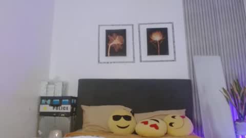 Snapshot of tsnathaliasilvana chatting on 4, 1, 2025 Bella Ratbu online show from 4, 1, 2025