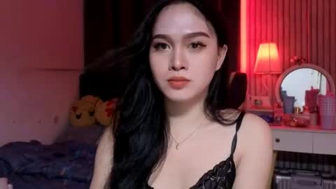 Snapshot of tsnathaliasilvana chatting on 4, 11, 2025 Bella Ratbu online show from 4, 11, 2025