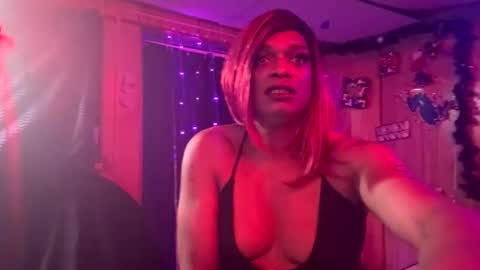 Snapshot of tsnitra chatting on 18, 12, 2025 TsNitra online show from 18, 12, 2025