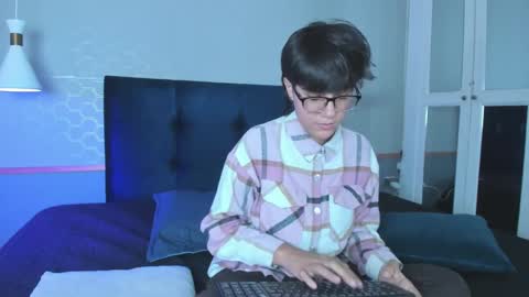 Maru online show from 21, 9, 2025